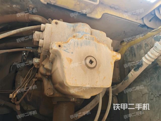 液压泵斜45 右(大件舱室) 液压泵斜45 右(大件舱室)
