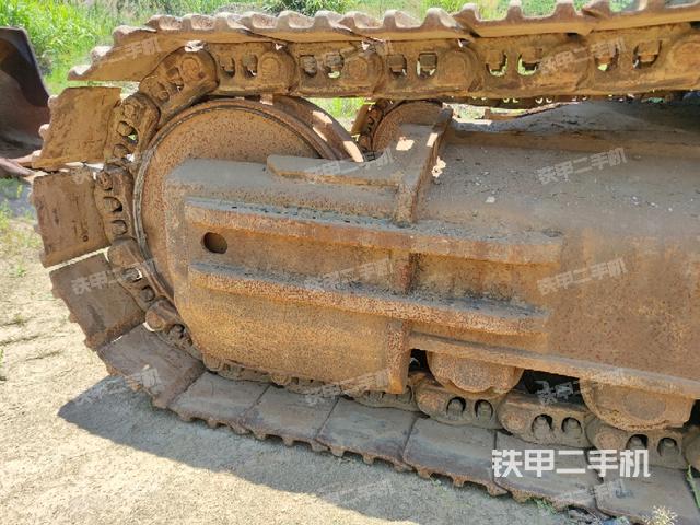 左侧行走马达盖板(行走机构) 左侧行走马达盖板(行走机构)