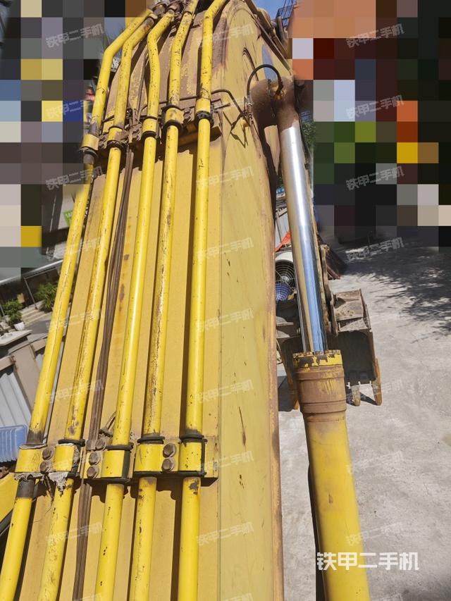 大臂背部俯视(工作和回转装置) 大臂背部俯视(工作和回转装置)