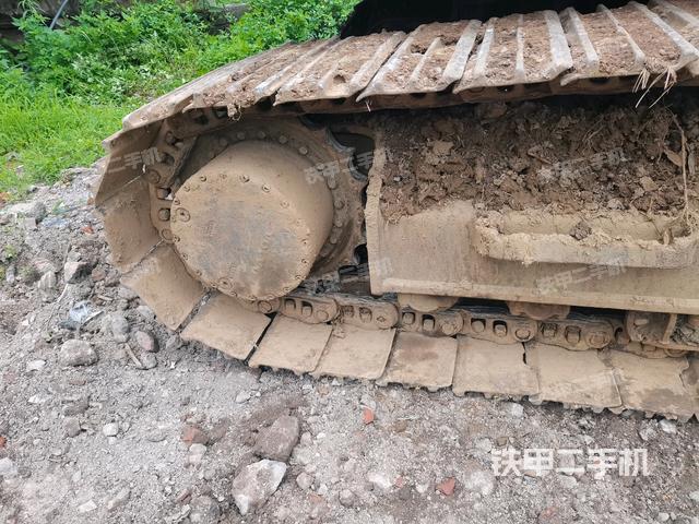 右驱动轮(行走机构) 右驱动轮(行走机构)