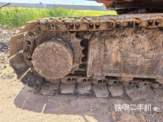 右驱动轮(行走机构) 右驱动轮(行走机构)