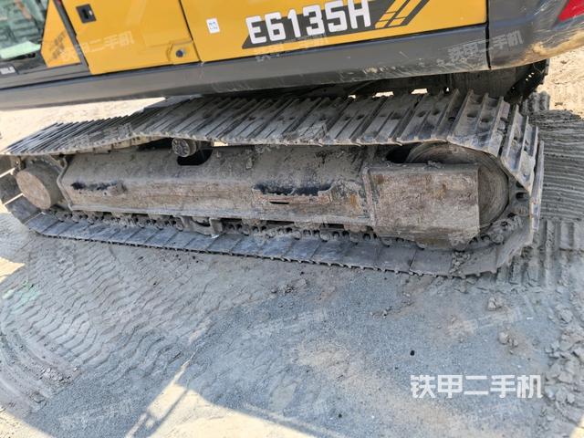 單側(cè)履帶整體（整機外觀）