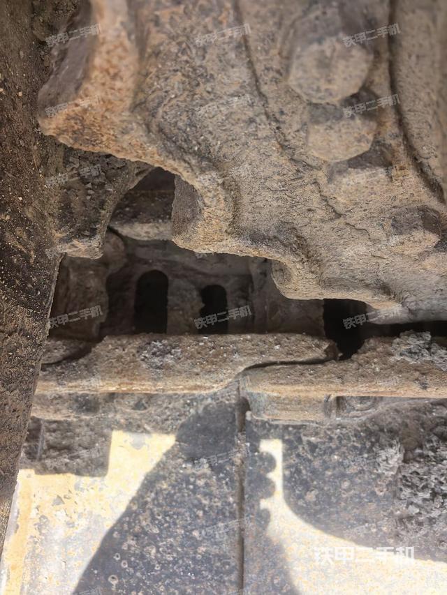 右导向轮(行走机构) 右导向轮(行走机构)