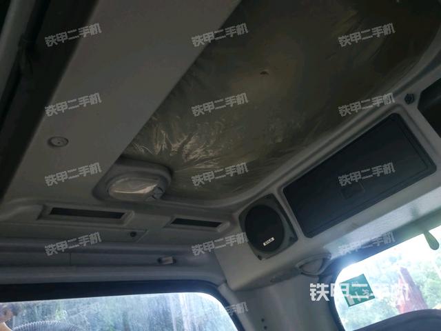 驾驶室左前45度(驾驶室部分) 驾驶室左前45度(驾驶室部分)