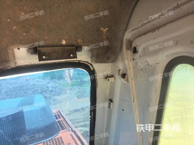 后窗玻璃角标(驾驶室部分) 后窗玻璃角标(驾驶室部分)