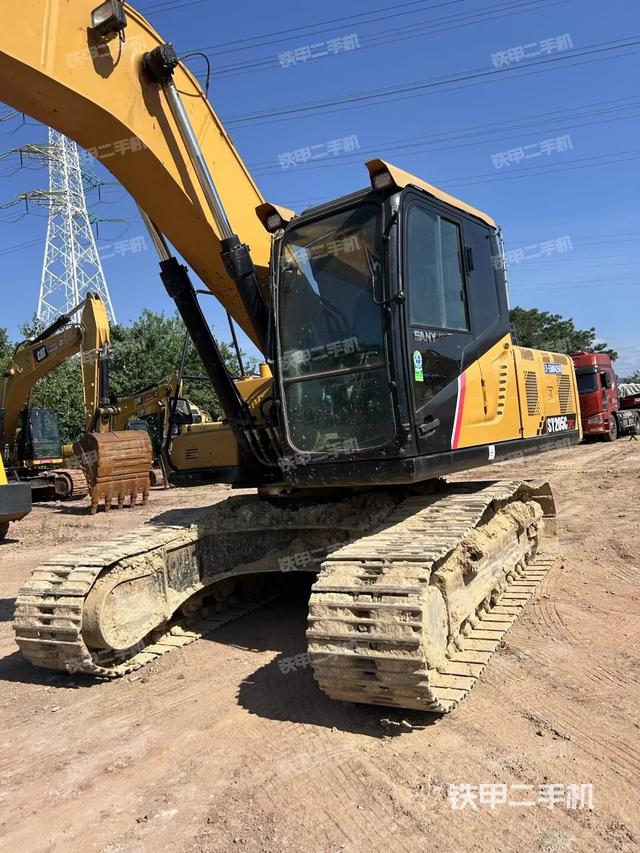 大臂整體?右側(cè)（工作和回轉(zhuǎn)裝置）