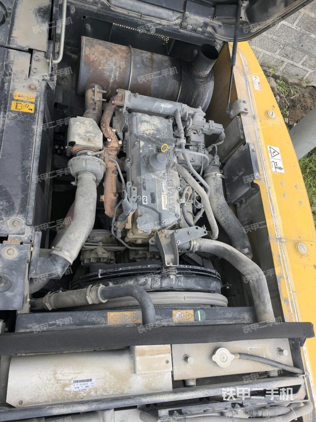 發(fā)動機室(上車部件) 發(fā)動機室(上車部件)