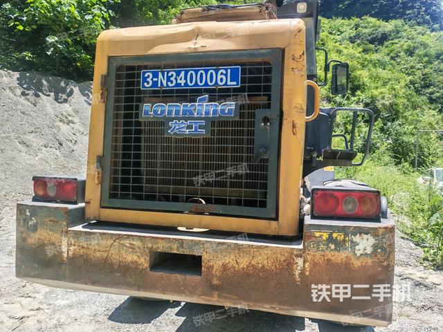 正后方（整机外观）