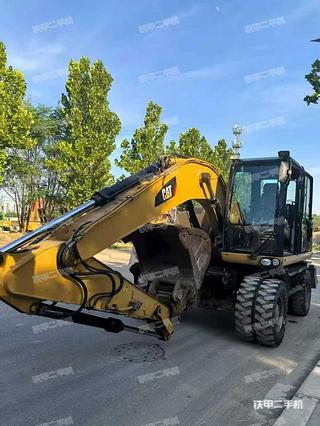 卡特彼勒M315D2挖掘机实拍图片