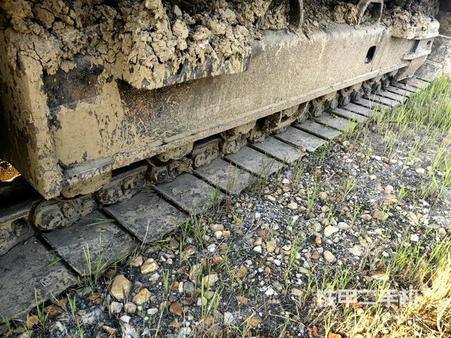 右侧履带整体（行走机构）