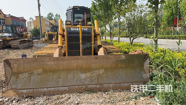 山推SD16L濕地型推土機(jī)