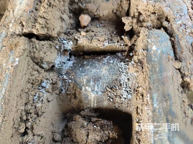 右侧行走马达盖板(行走机构) 右侧行走马达盖板(行走机构)