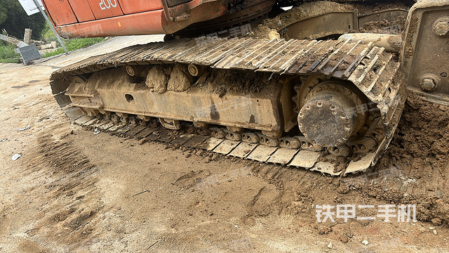 单侧履带整体（整机外观）