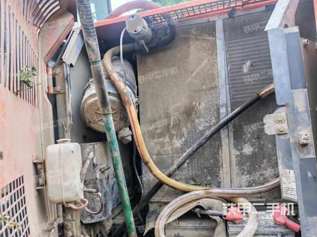 散热器正面(大件舱室) 散热器正面(大件舱室)