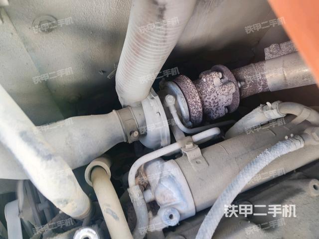 气门室盖螺丝特写(上车部件) 气门室盖螺丝特写(上车部件)