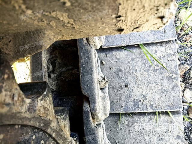 右驱动轮（行走机构）