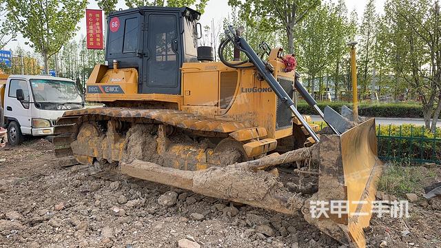 整机右后45°（设备外观及核心部件）