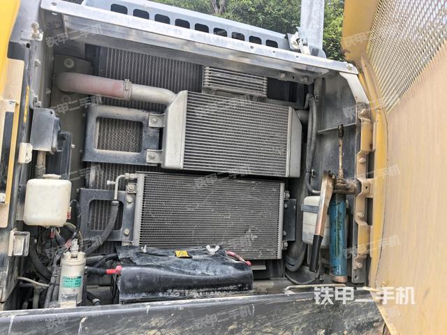 散熱器室(大件艙室) 散熱器室(大件艙室)