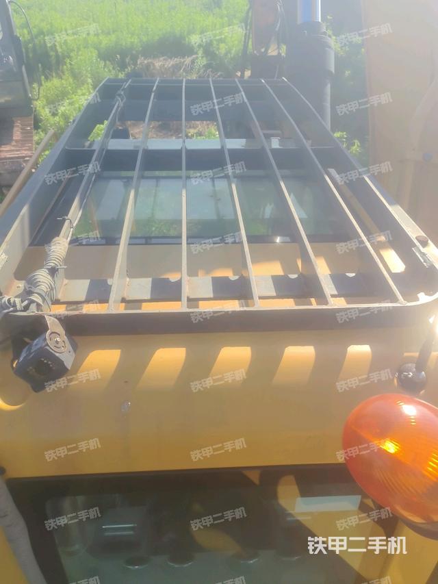 驾驶室顶部（驾驶室/操作室）