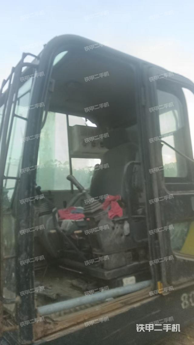 驾驶室整体（整机外观）