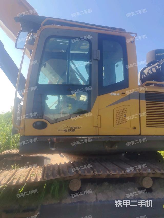 驾驶室正侧（驾驶室/操作室）