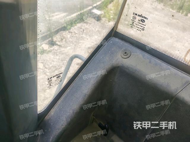 操作杆  档位（驾驶室部分）