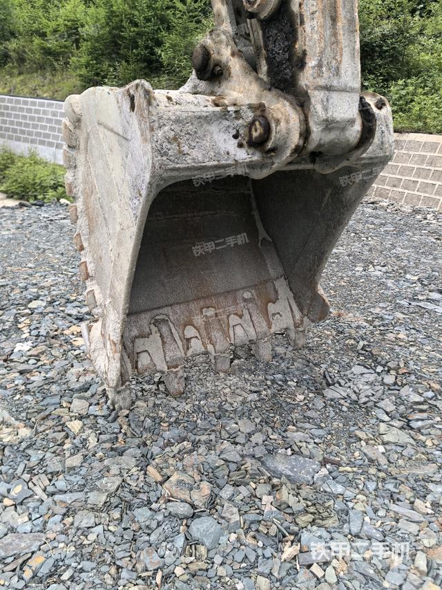 鏟斗45度(工作和回轉裝置) 鏟斗45度(工作和回轉裝置)