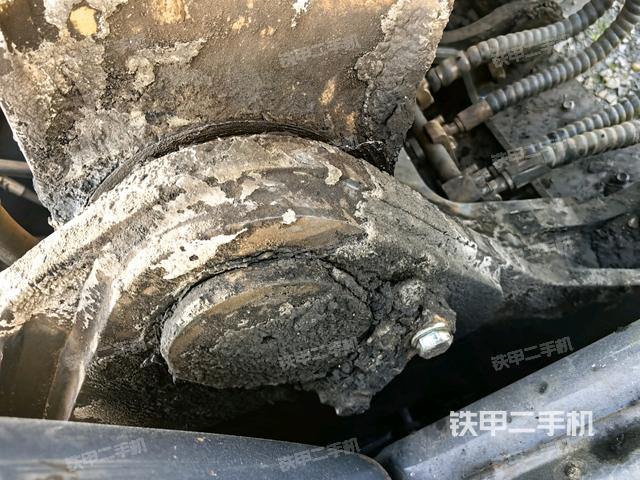 大臂根部 斜视（工作和回转装置）