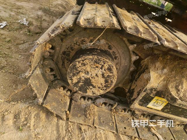左驱动轮(行走机构) 左驱动轮(行走机构)