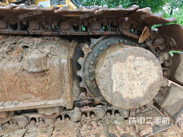 右側履帶整體（行走機構）