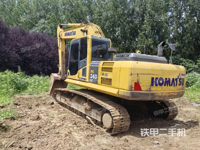 小松PC240LC-8M0挖掘機