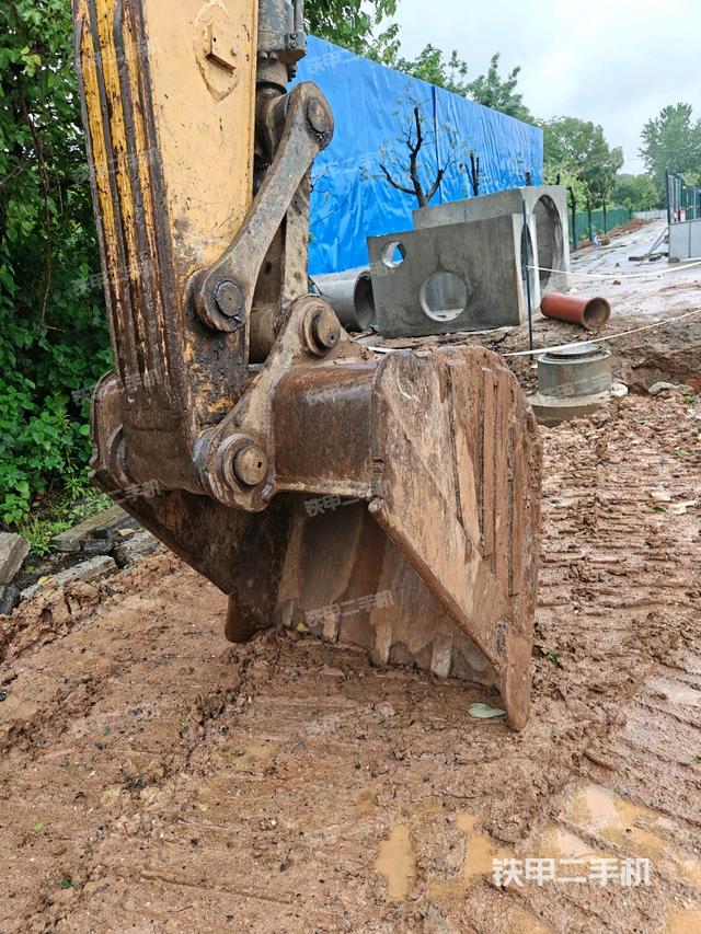 大臂油缸整體?豎拍（工作和回轉裝置）