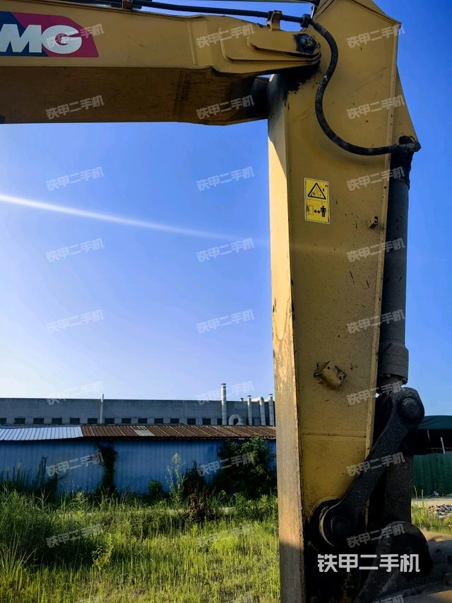 小臂整体左后（工作和回转装置）