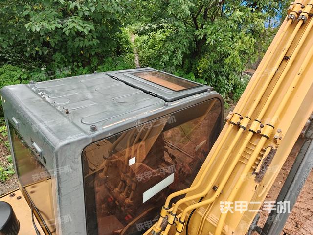 駕駛室頂部俯視（上車部件）