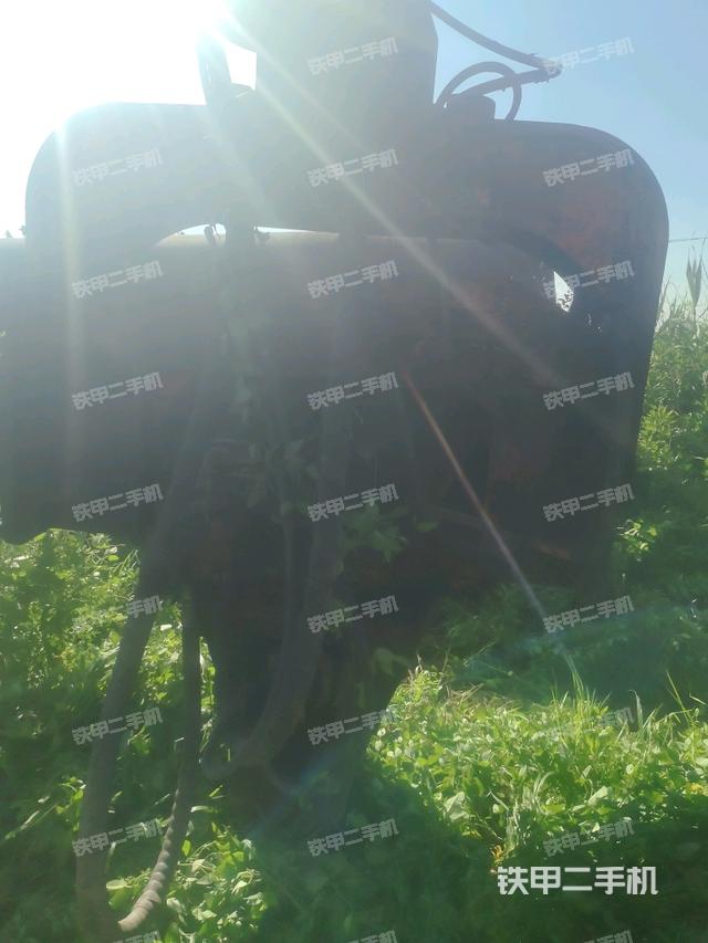 工作装置1（工作装置）