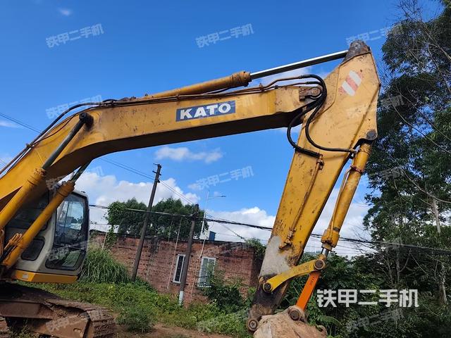 大臂整体 右侧(工作和回转装置) 大臂整体 右侧(工作和回转装置)