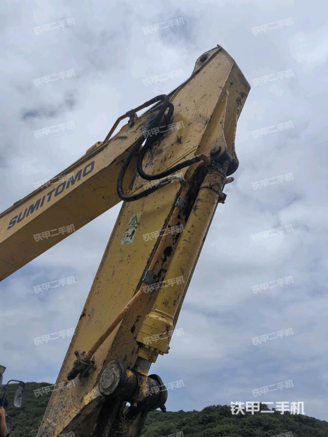 小臂整體右前(工作和回轉裝置) 小臂整體右前(工作和回轉裝置)