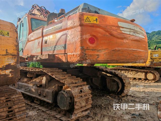 左后45(整機(jī)外觀) 左后45(整機(jī)外觀)