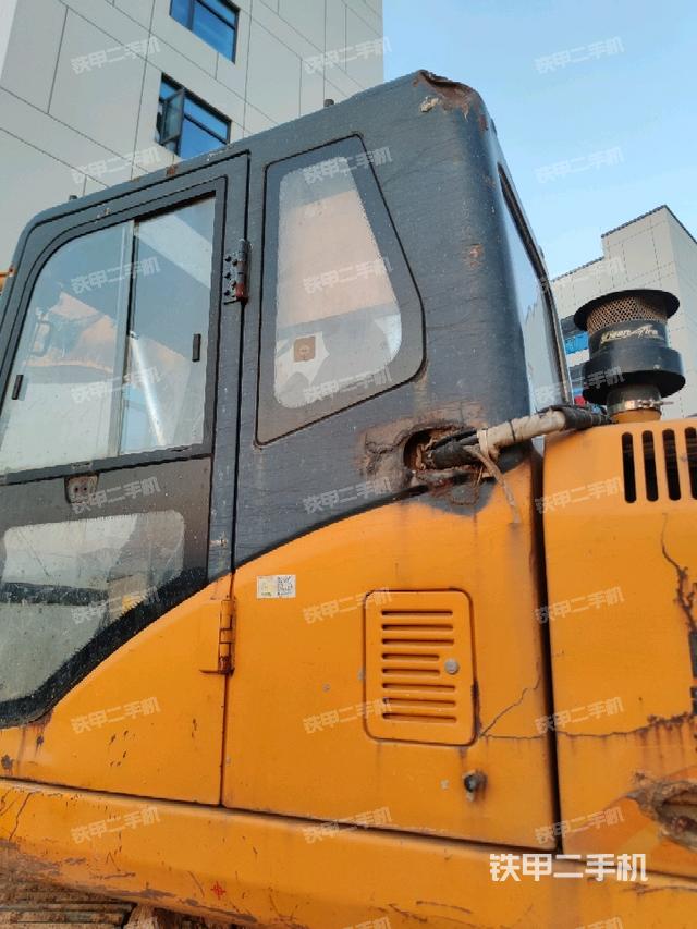 駕駛室左后45度（駕駛室部分）