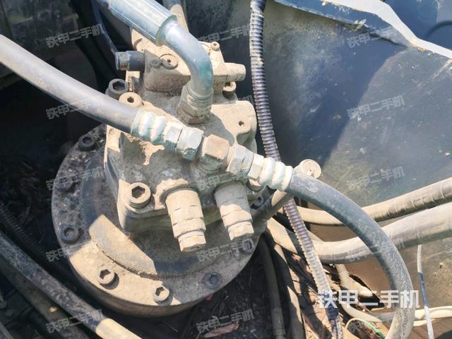 回轉(zhuǎn)馬達(dá)（上車部件）