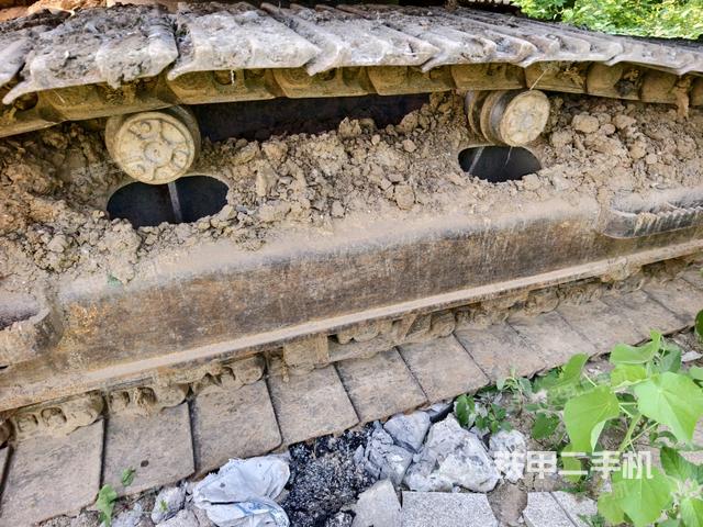 右側(cè)履帶整體（行走機構(gòu)）