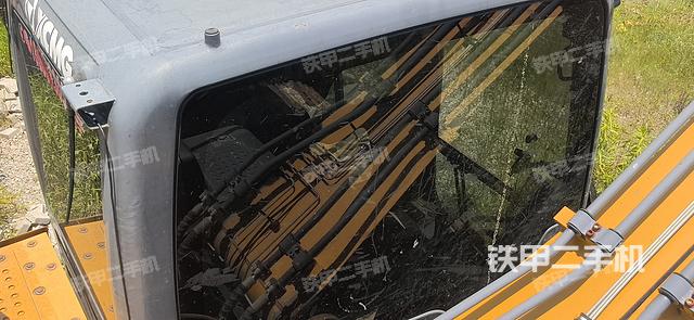 驾驶室整体（整机外观）