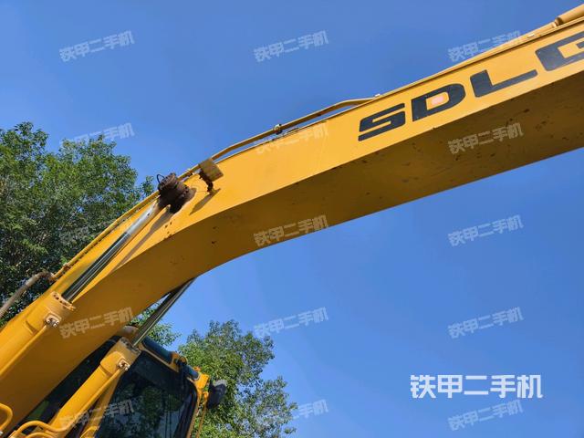 大臂整體?右側(cè)（工作和回轉(zhuǎn)裝置）