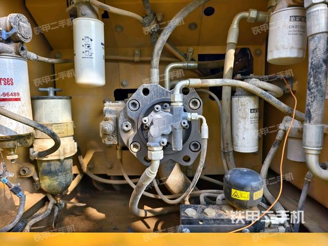 液壓泵室（大件艙室）