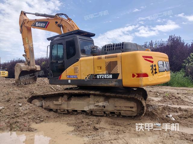 三一重工SY245H挖掘機