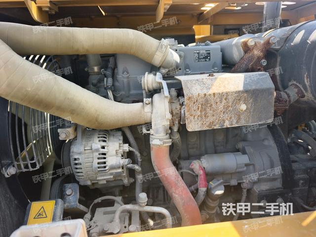 发动机整体俯视(整机外观) 发动机整体俯视(整机外观)