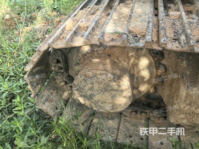 左导向轮(行走机构) 左导向轮(行走机构)
