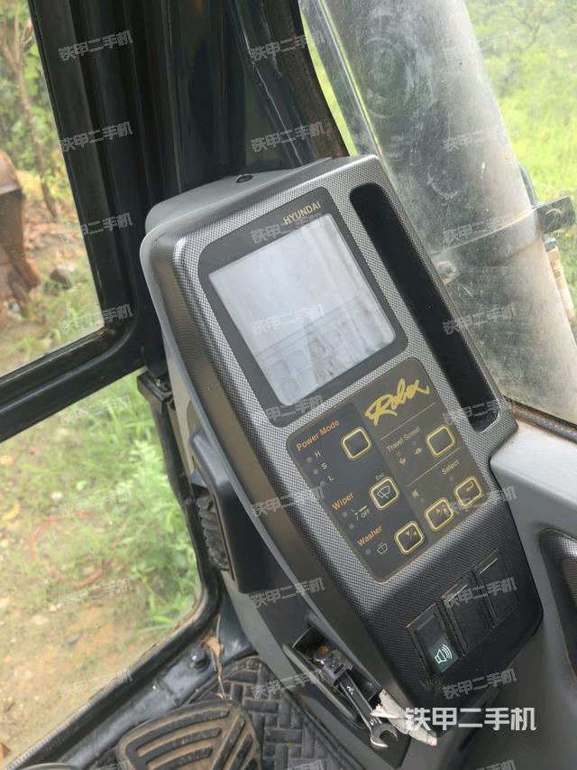 顯示屏?(駕駛室部分) 顯示屏?(駕駛室部分)
