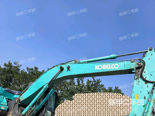 大臂整体 右侧(工作和回转装置) 大臂整体 右侧(工作和回转装置)