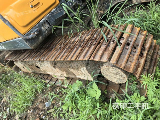 右側(cè)履帶整體?(行走機構(gòu)) 右側(cè)履帶整體?(行走機構(gòu))